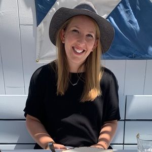 Meet your Posher, Mara